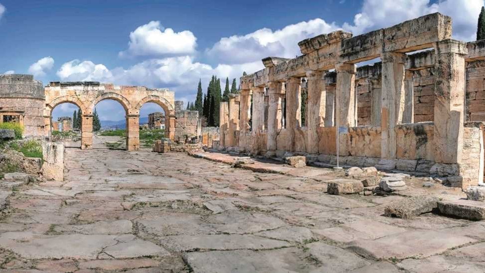 Marmaris – Pamukkale (Cotton Castle) and Hierapolis